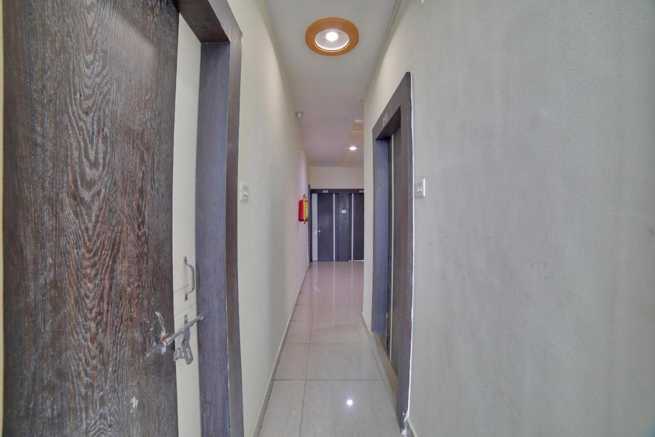 Oyo 35538 Hotel Risha Chandrapur Ngoại thất bức ảnh