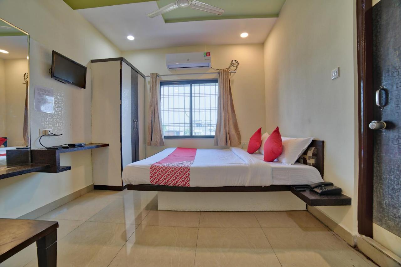 Oyo 35538 Hotel Risha Chandrapur Ngoại thất bức ảnh