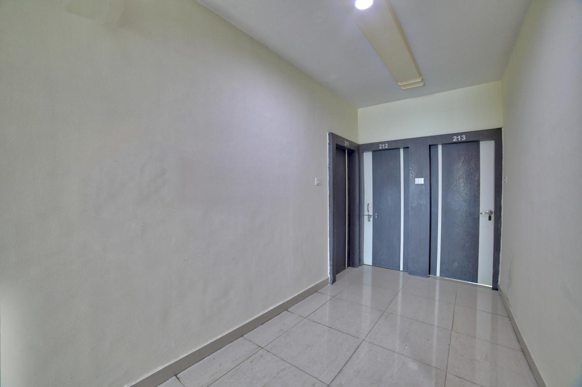 Oyo 35538 Hotel Risha Chandrapur Ngoại thất bức ảnh