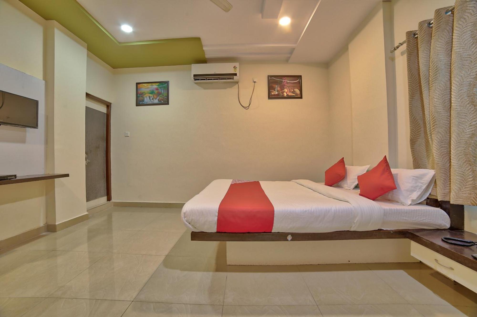 Oyo 35538 Hotel Risha Chandrapur Ngoại thất bức ảnh