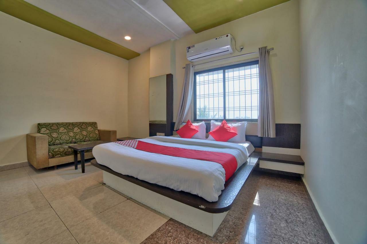 Oyo 35538 Hotel Risha Chandrapur Ngoại thất bức ảnh