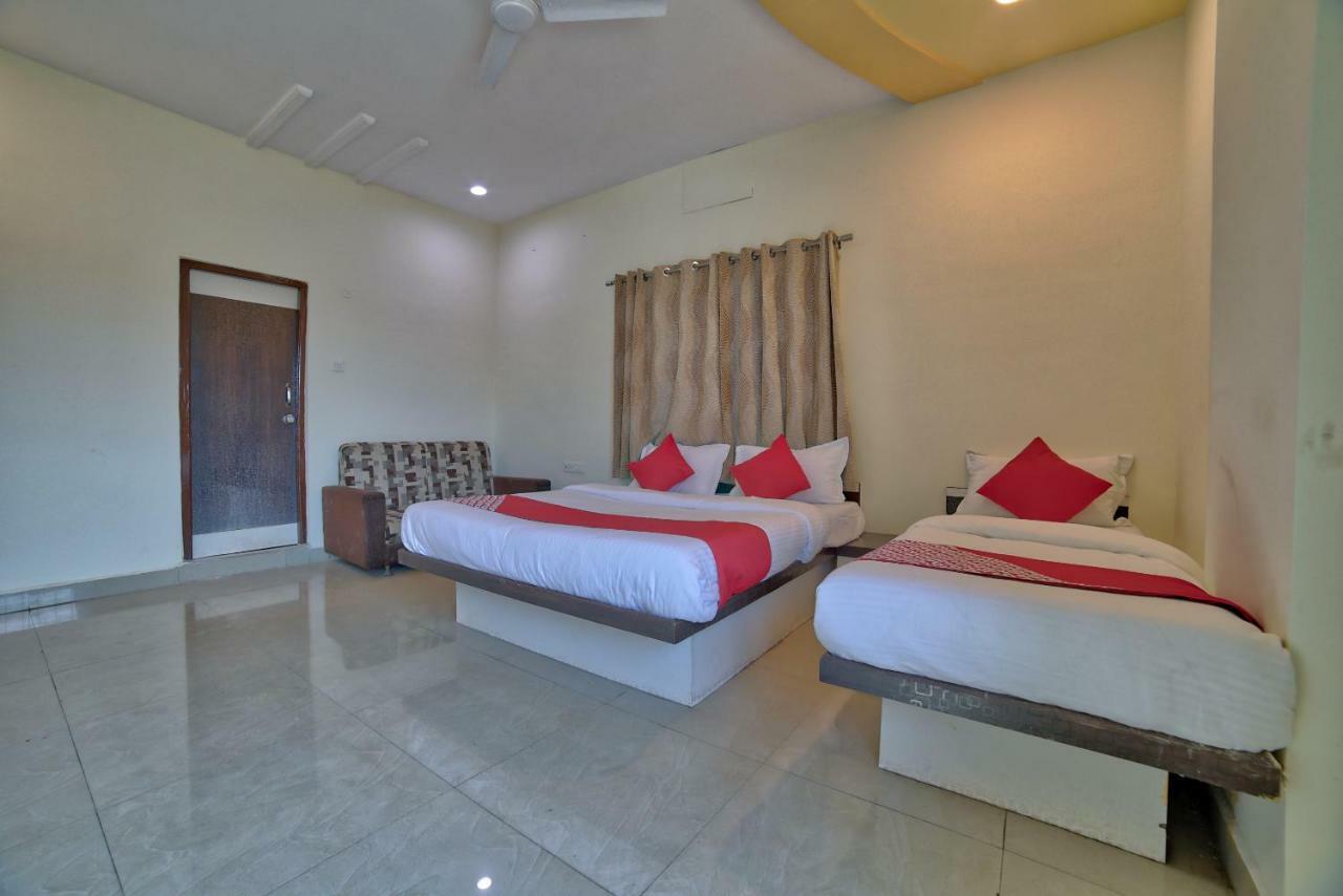 Oyo 35538 Hotel Risha Chandrapur Ngoại thất bức ảnh