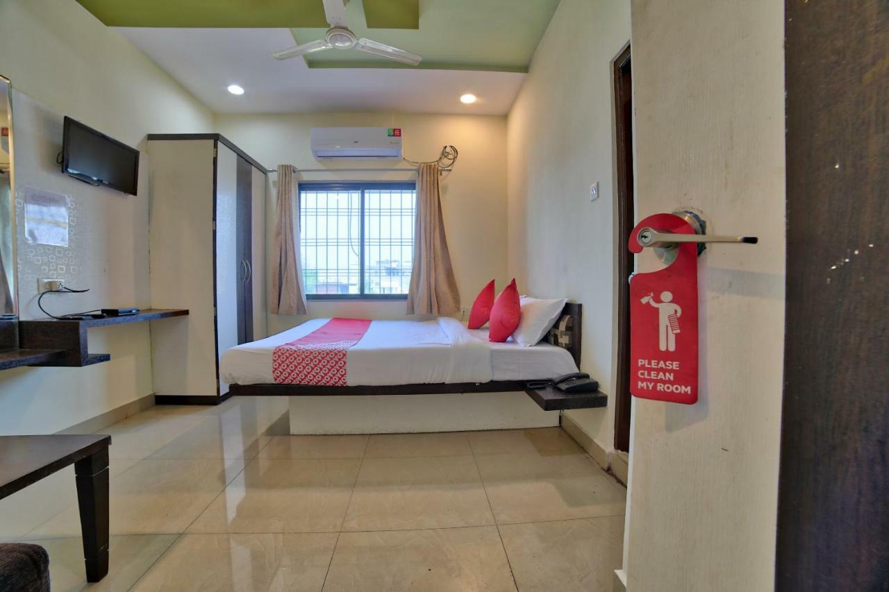 Oyo 35538 Hotel Risha Chandrapur Ngoại thất bức ảnh